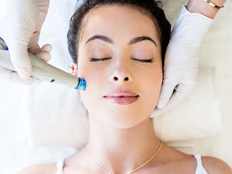 hydrafacial-skin-treatment-img1-the-cosmetic-club-2023